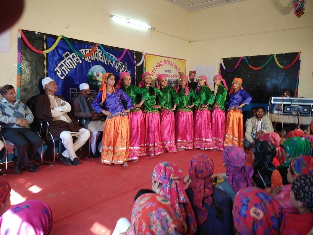 लोक पहनावा एवं श्रृंगार