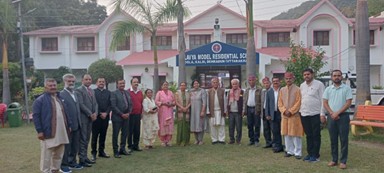 3.	गिरिपार क्षेत्र के प्रतिष्ठित समाज सेवी और केंद्रीय हाटी समिति के महासचिव द्वारा लिखित “नशा मुक्ति चेतना गीत” का भाव सिंह कपूर, किरनेश पुंडीर और गौरव ठाकुर की उपस्थिति में प्रोमो पांवटा में हुआ जारी