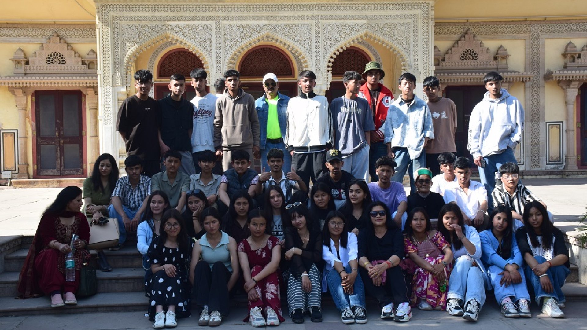 SARAHAN PUBLIC SR. SEC. SCHOOL