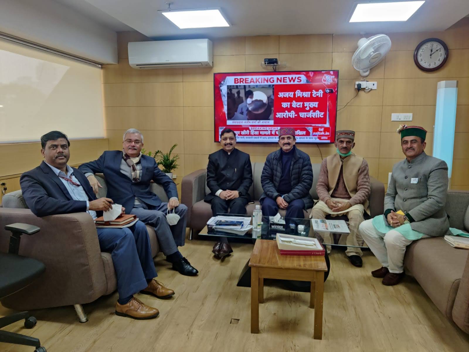 3 जनवरी 2022 को दिल्ली में सांसद श्री सुरेश कश्यप के माध्यम से महापंजीयक (RGI) तथा उप महापंजीयक के साथ हाटी समिति के पदाधिकारियों की महत्वपूर्ण बैठक जिसमें एथनोग्राफी रिपोर्ट के तकनीकी पहलुओं पर विस्तार से चर्चा की गई।